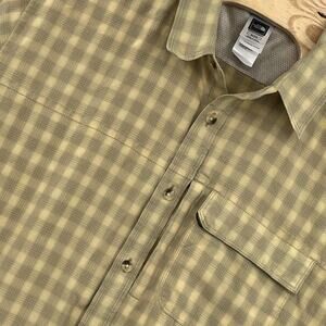 The North Face Shirt Mens XL Yellow Plaid Outdoor Pocket Button Up Short Sleeve